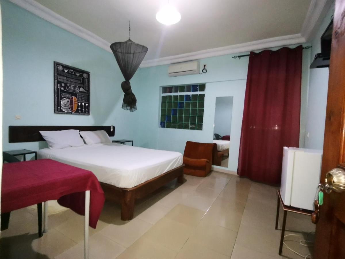 Hotel Badinca Alojamento Low Cost In Bissau Avenida Francisco Mendes Eksteriør billede