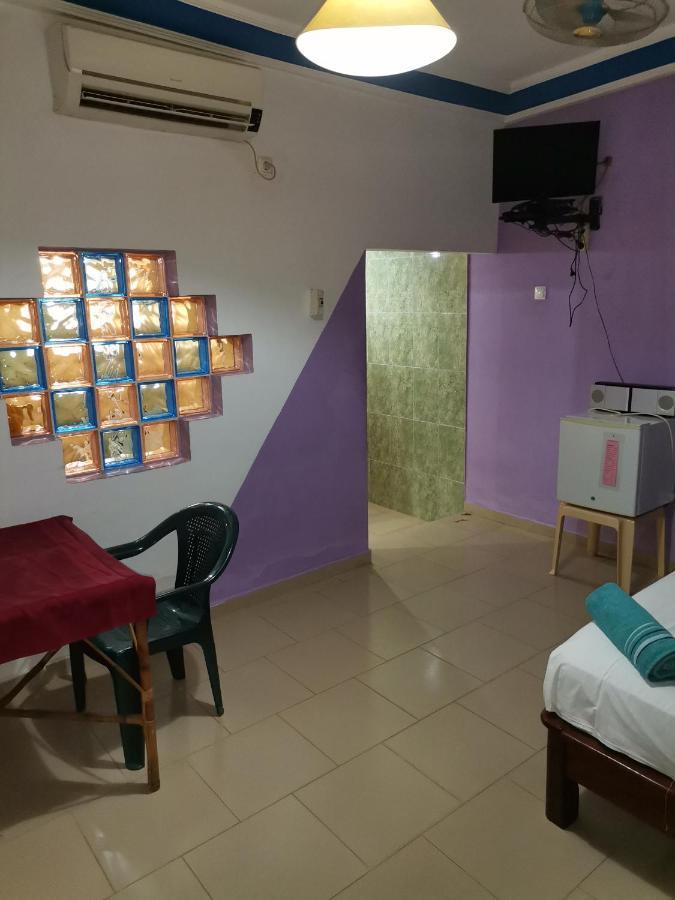 Hotel Badinca Alojamento Low Cost In Bissau Avenida Francisco Mendes Eksteriør billede