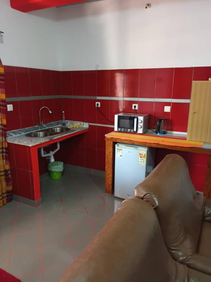 Hotel Badinca Alojamento Low Cost In Bissau Avenida Francisco Mendes Eksteriør billede